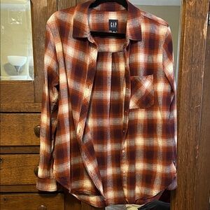 GAP Rust and Cream Plaid Shirt